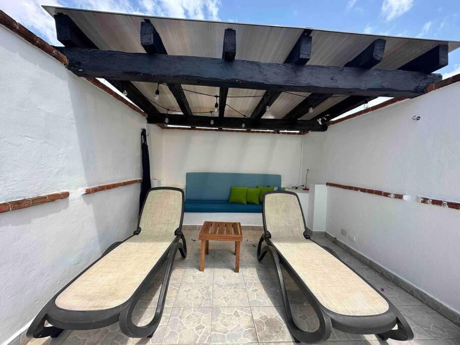 Apartamento G302 - Perfectly Located Penthouse With Heated Pool! *