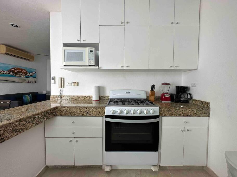 Apartamento G302 - Perfectly Located Penthouse With Heated Pool! Playa del Carmen