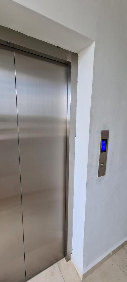 Aqua Apartment