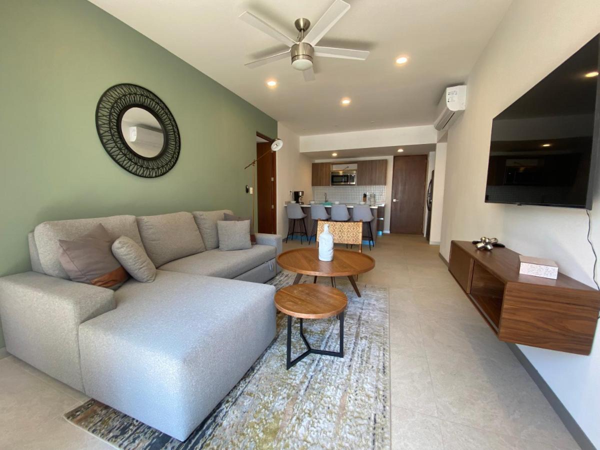 Elegant 2br In The Heart Of Playa Cinema Kidszone 2 Pools Apartment *