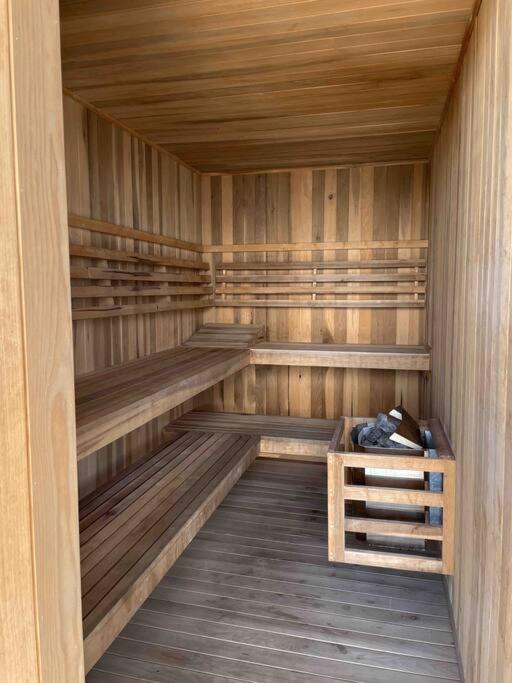 Apartamento Modern Apartment/jacuzzi/sauna/pool/gym *