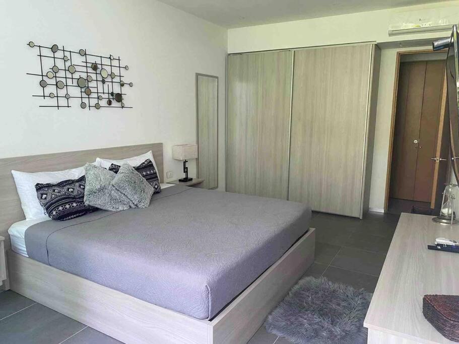 Menesse City Apartment