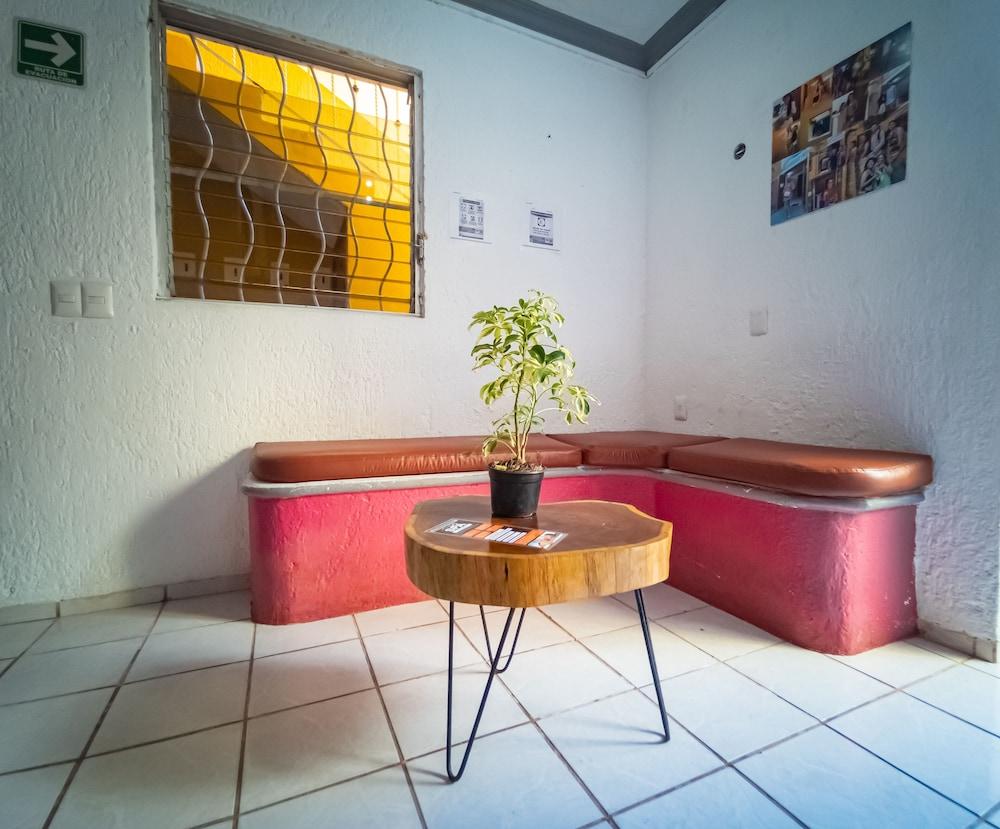 Hotel House 3*