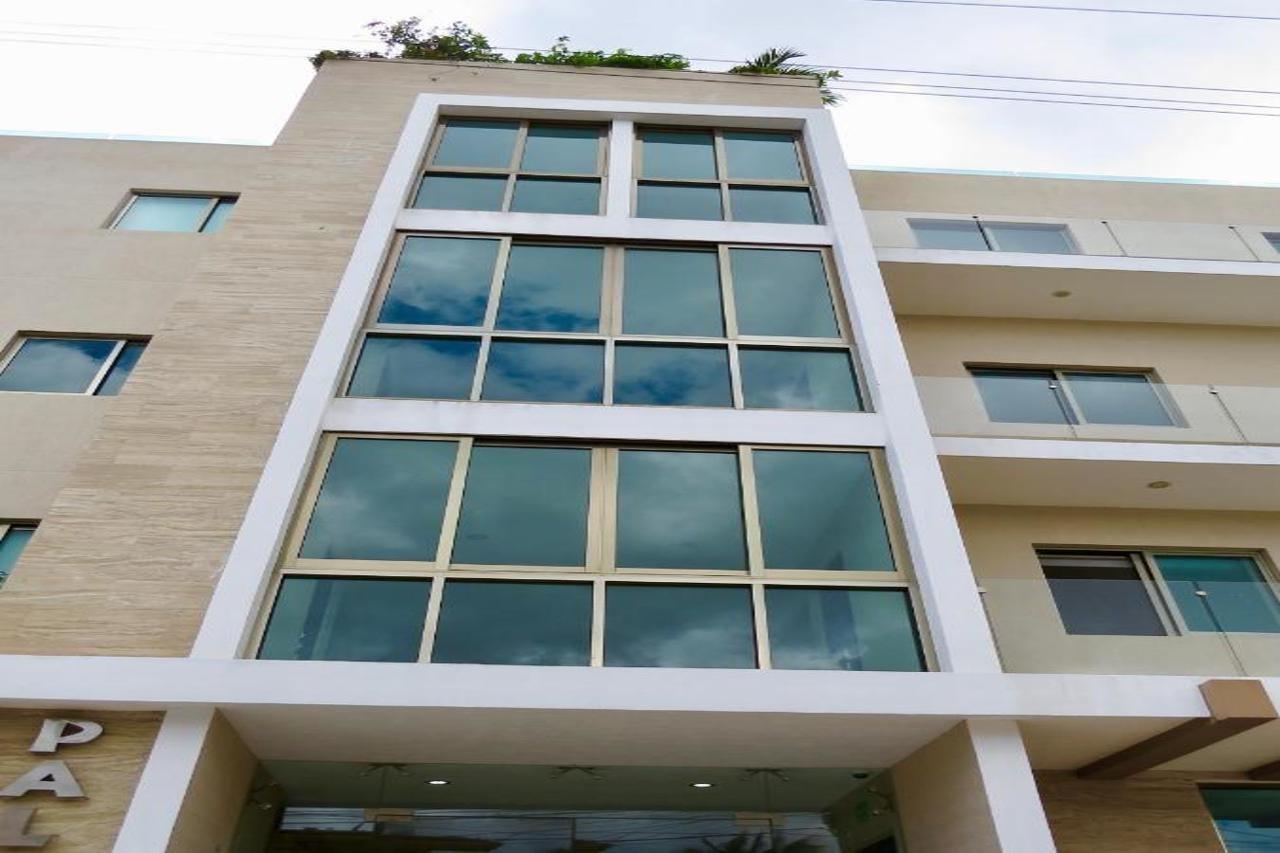 Hotel Palmarena & Residences - Long Comfort With Parking, Sauna, Gym & Pool - Steps From 5th Avenue Playa del Carmen