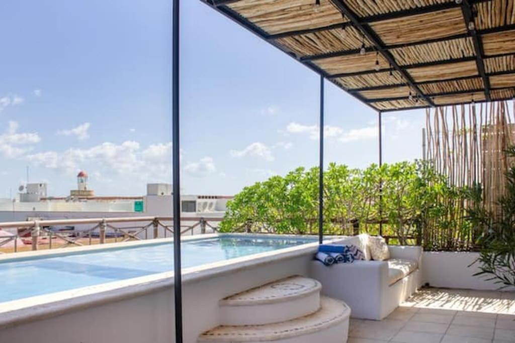 Huge Jungle Condo1 Block To 5th, Clubs & Beach Apartment Playa del Carmen