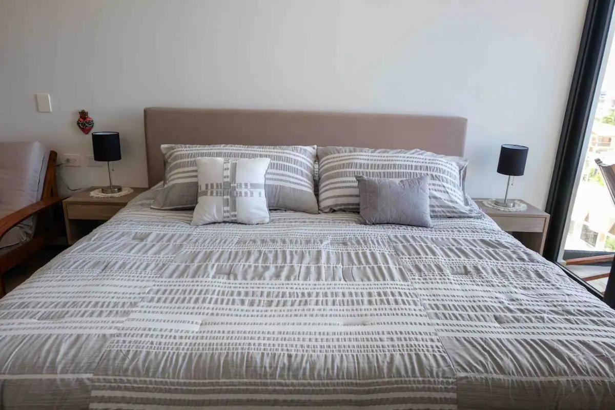 Stayon5a.av.penthouse With Privatepool Freeparking Apartment *
