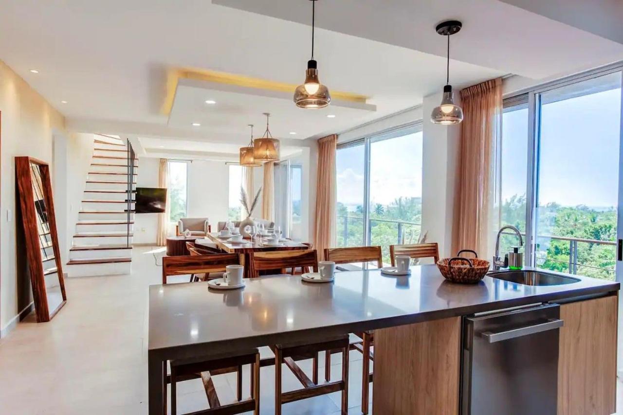The Eight By Riviera Apartment *