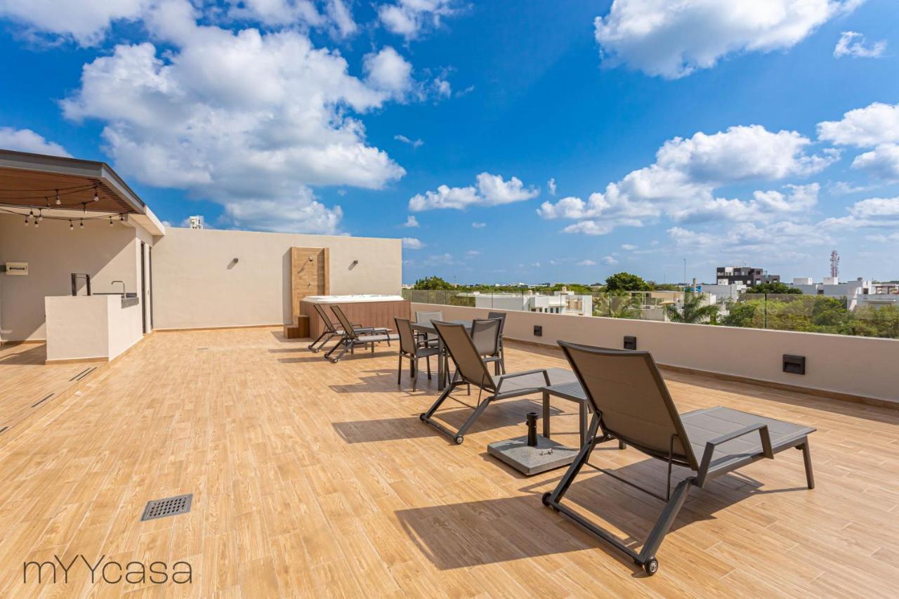 Amazing Apt. W/ Pool & Jacuzzi In Apartment Playa del Carmen