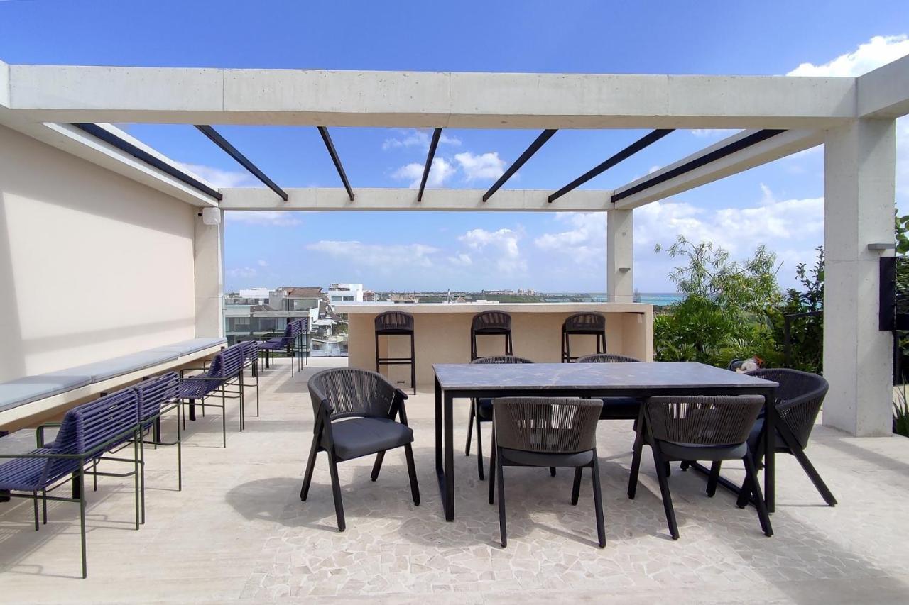 Beautiful 2 Story Loft Near The *