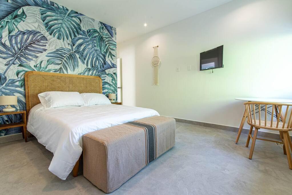 Beautiful 4br, Up To 8 Guests, Private Pool, 10 Min To *