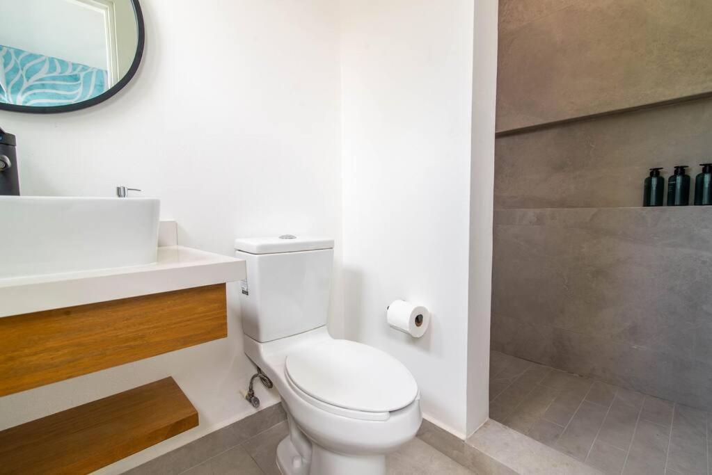 Beautiful 4br, Up To 8 Guests, Private Pool, 10 Min To *