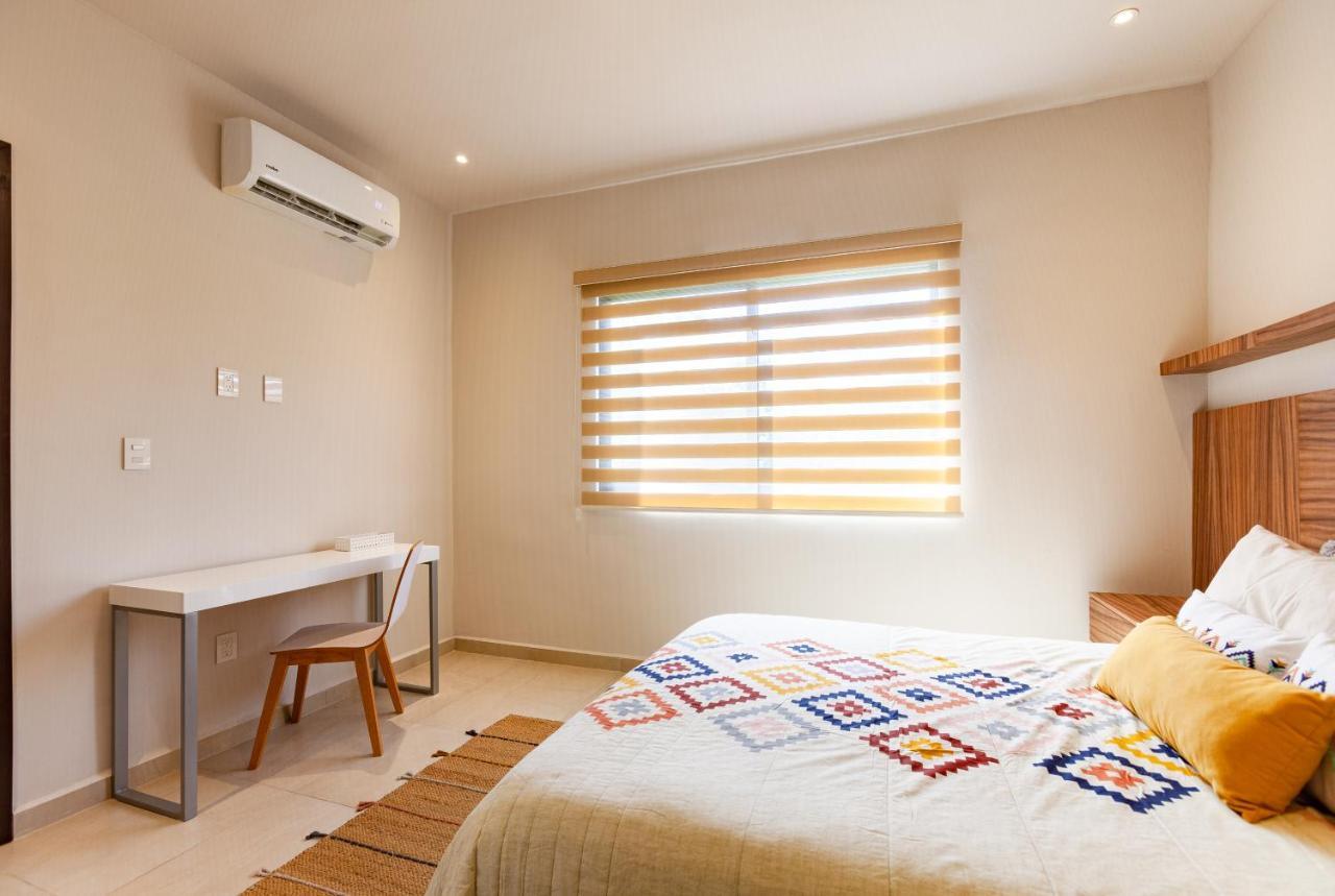 Brand New! 10min To Wifi 200mb Gym Pool Apartment