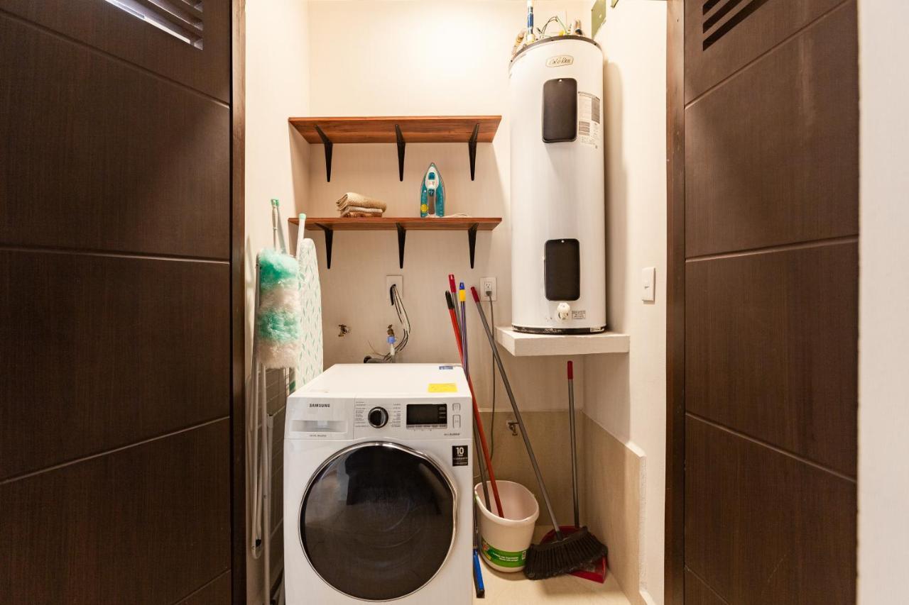 Apartment Brand New! 10min To Wifi 200mb Gym Pool