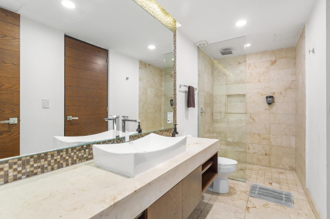 Downtown Luxury Apartment