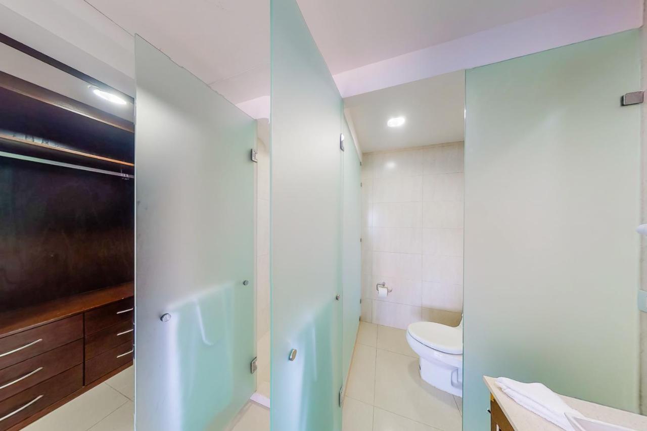 Casa Altamar Penthouse Oceanfront 123 Norte @ Mareazul Beachfront Apartment Playa del Carmen