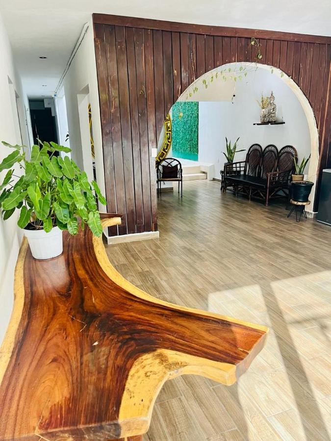 Ocean Boutique Suites Khách sạn 4*