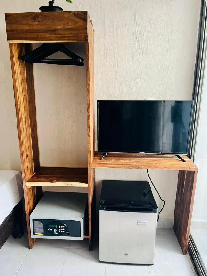 Khách sạn Ocean Boutique Suites 4*