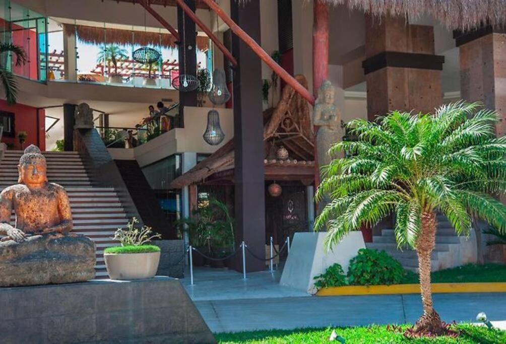 Aldea Thai Beachfront Apartment Playa del Carmen