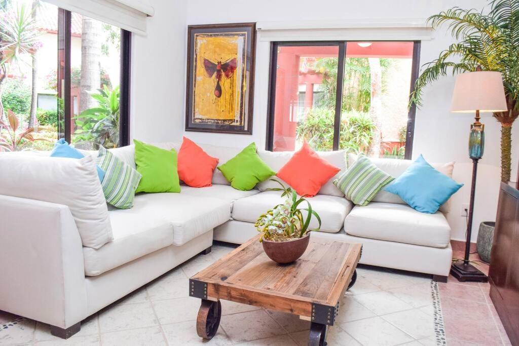 Familiar En Exclusivo Playacar Villa *