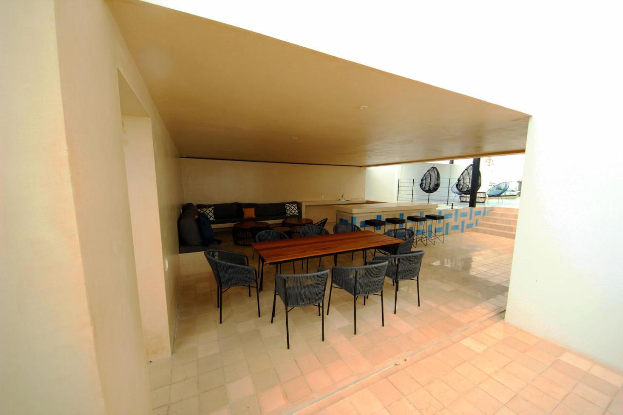Spacious Studio, Amazing Rooftop With Sea View Apartment