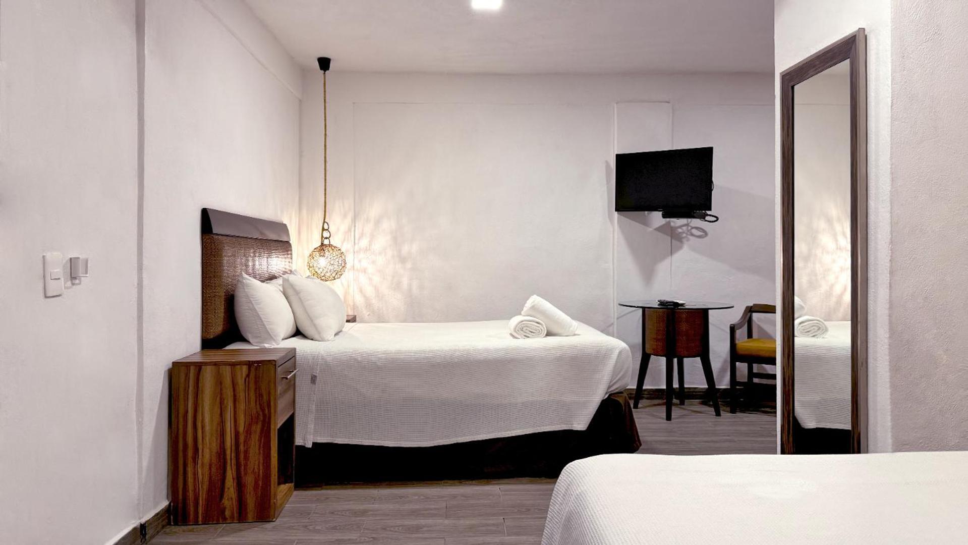 Siesta Fiesta - 5th Avenue Hotel