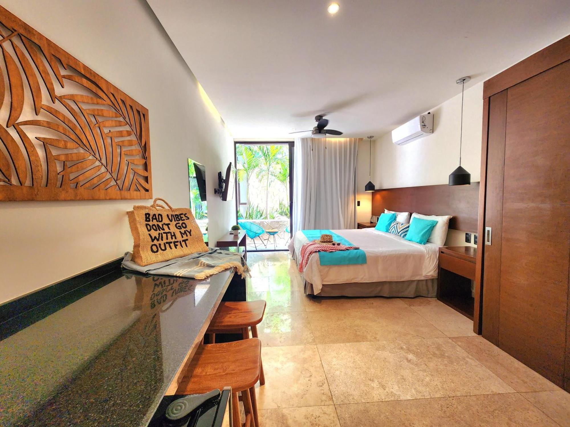 Khách sạn Meliora By Bunik 4*