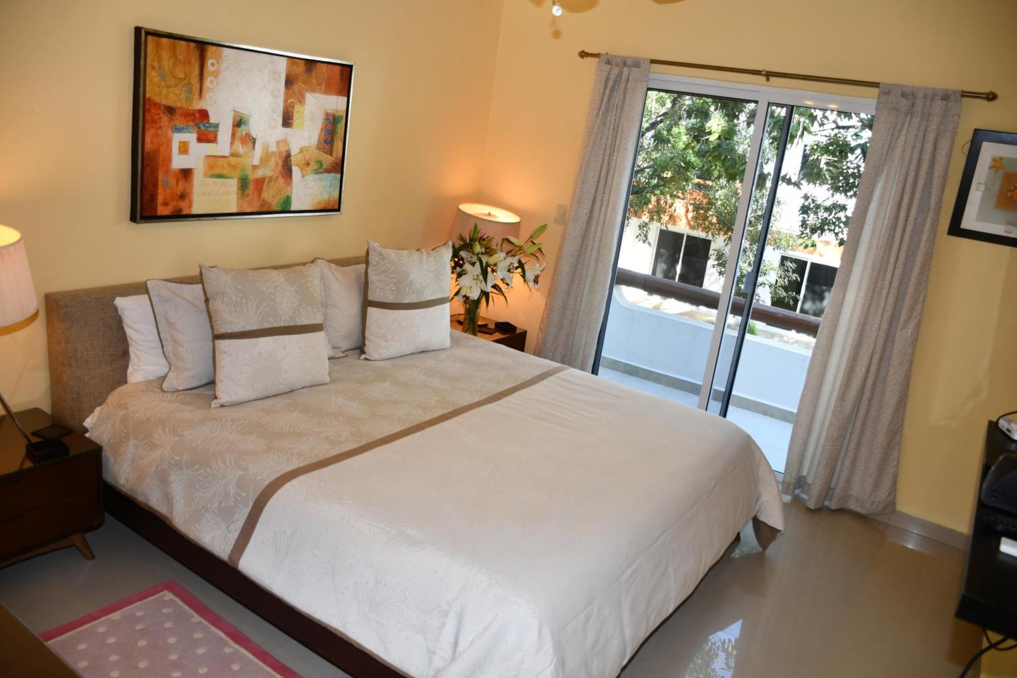 Casa Sol 3 & 4 Bedroom With Swimming Pool Close To The Playa del Carmen
