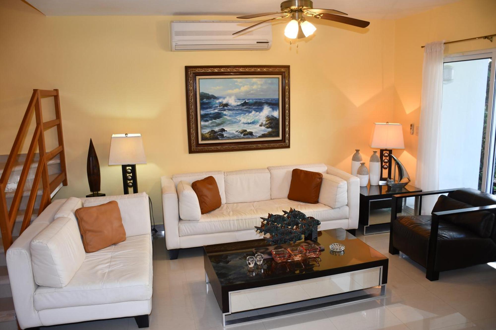 Casa Sol 3 & 4 Bedroom With Swimming Pool Close To The Pousada Playa del Carmen