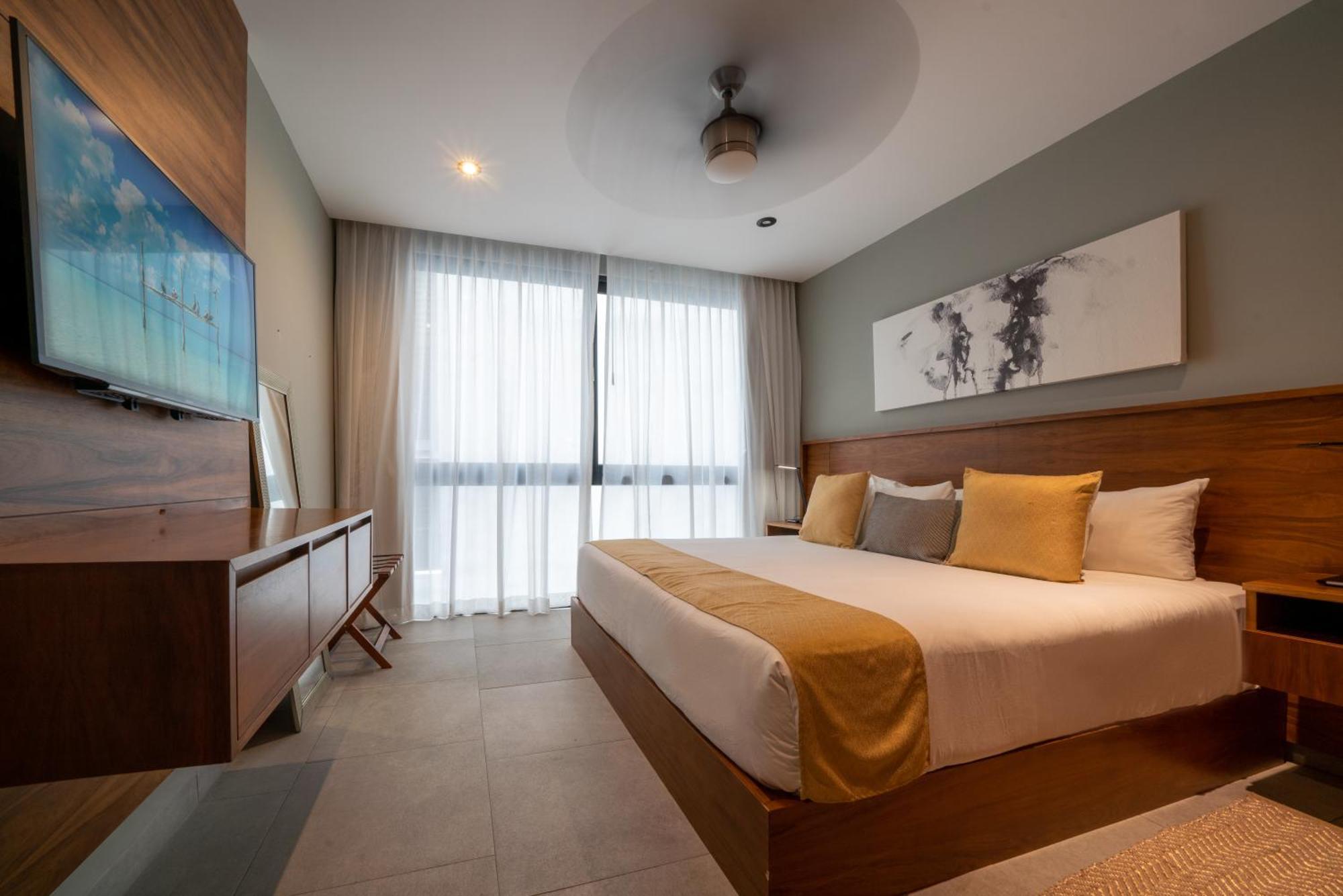 1 Bedroom With Rooftop Pool & Bar - At It Residences - Iris * Playa del Carmen