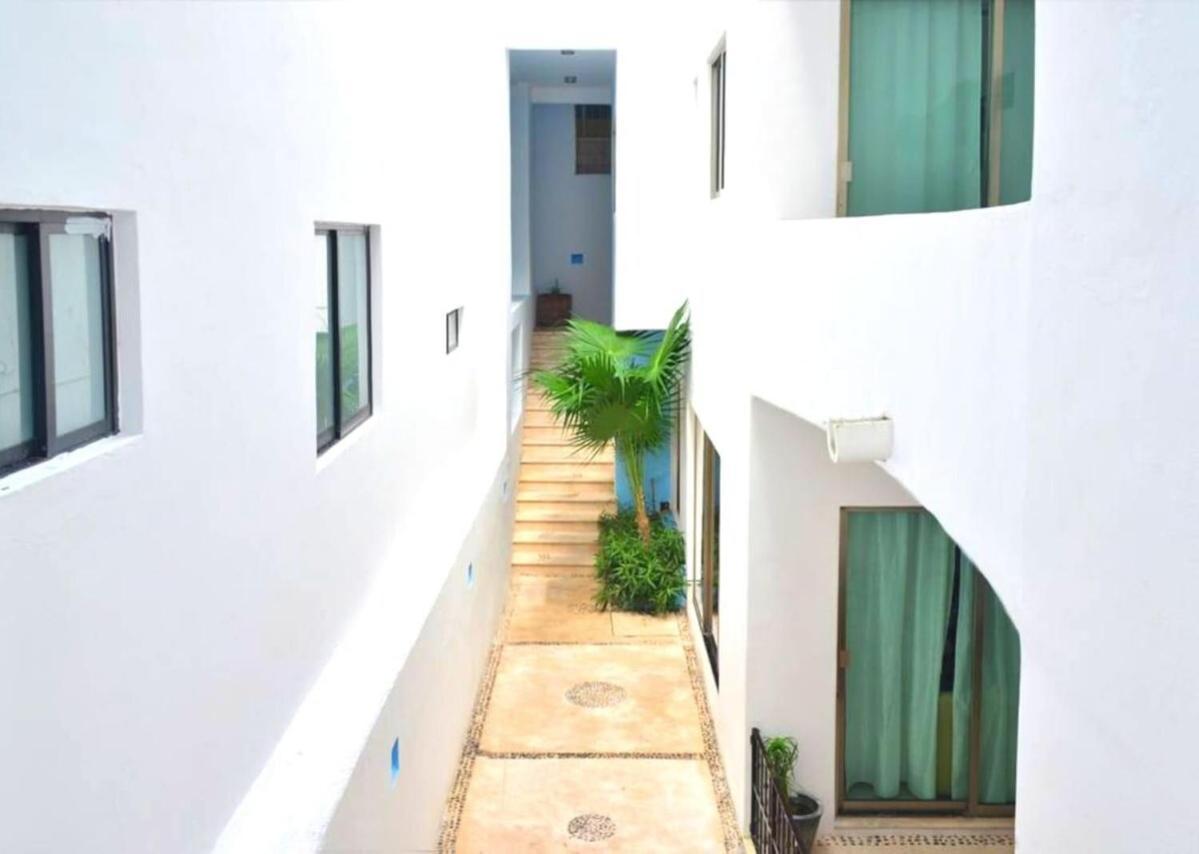 In Heart Of It All-steps To Town, Beach & 5th Ave! Apartamento