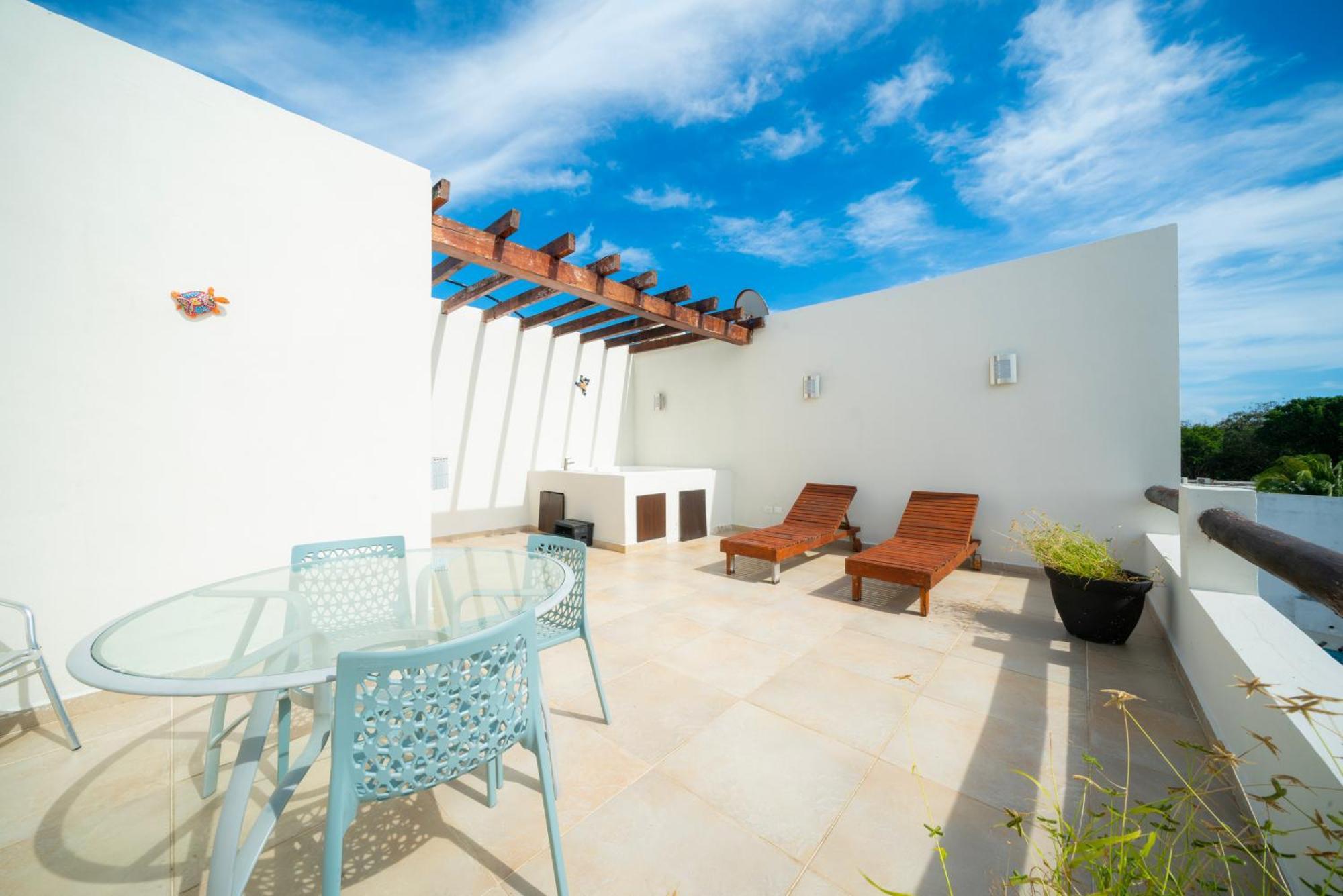 2 Bedroom Penthouse With Private Jacuzzi Next To Fifth Avenue And Beach - Plaza Paraiso A203