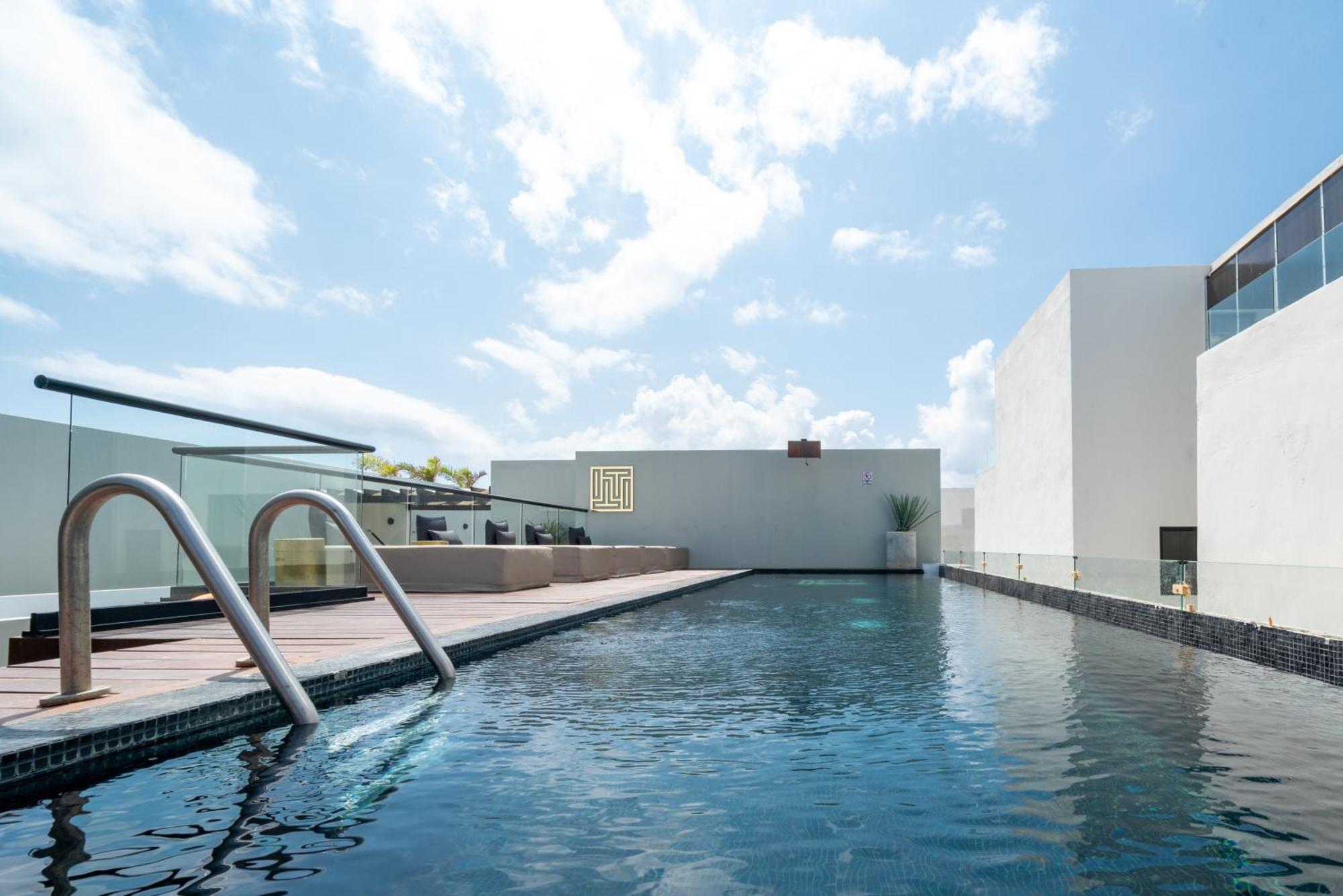 1 Bedroom With Rooftop Pool & Bar - At It Residences - Iris Playa del Carmen