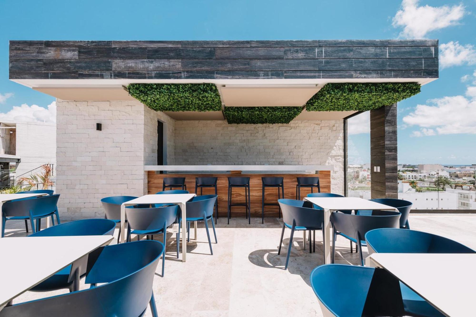 Cozy Pool And Roof Lounge 5 Blocks Ferienhaus