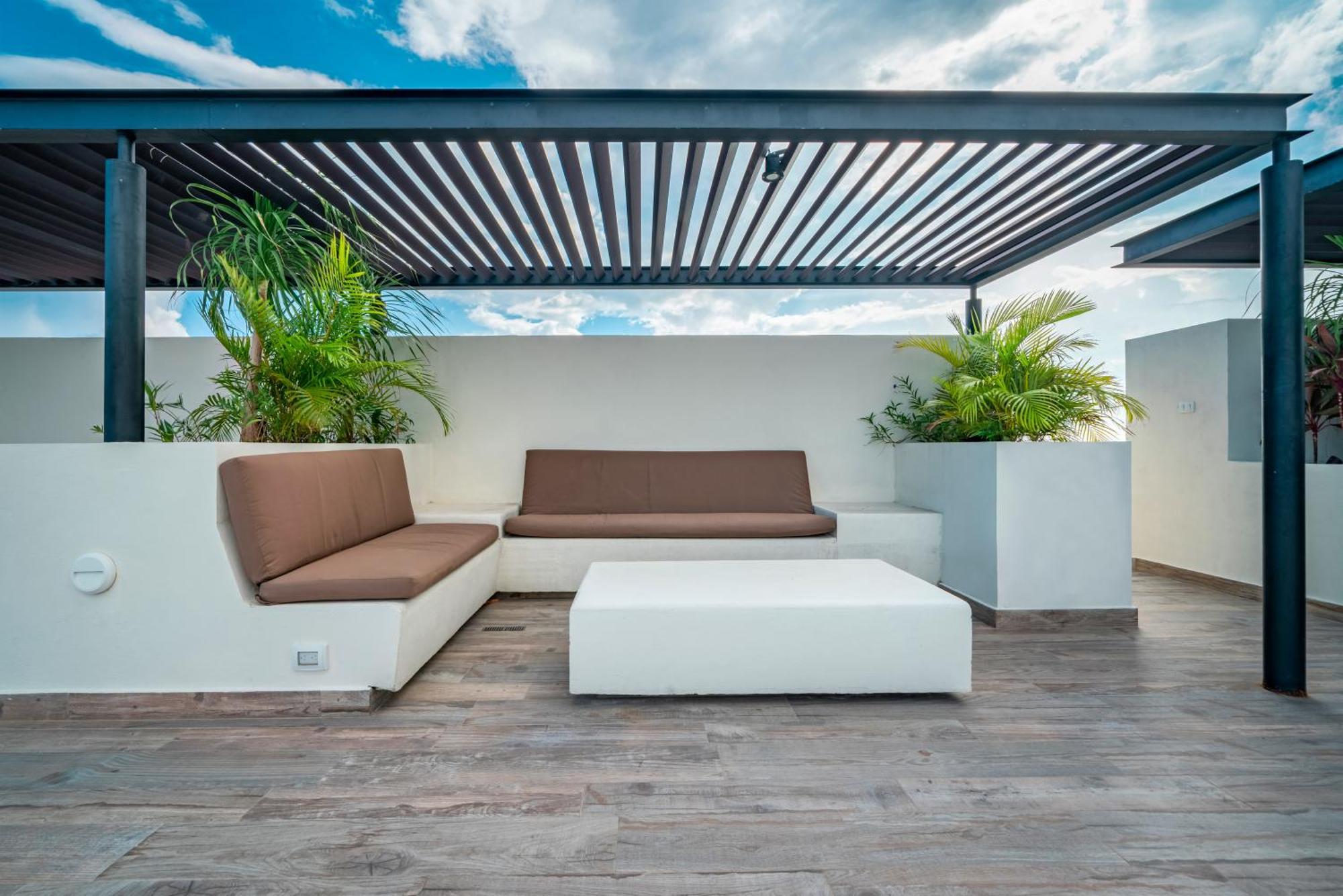 Veranda 210 - Downtown, - At Veranto With Rooftop Pool Apartment