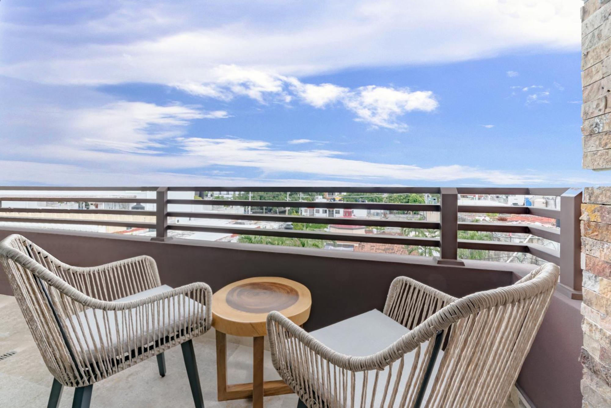 Veranda 210 - Downtown, - At Veranto With Rooftop Pool Playa del Carmen