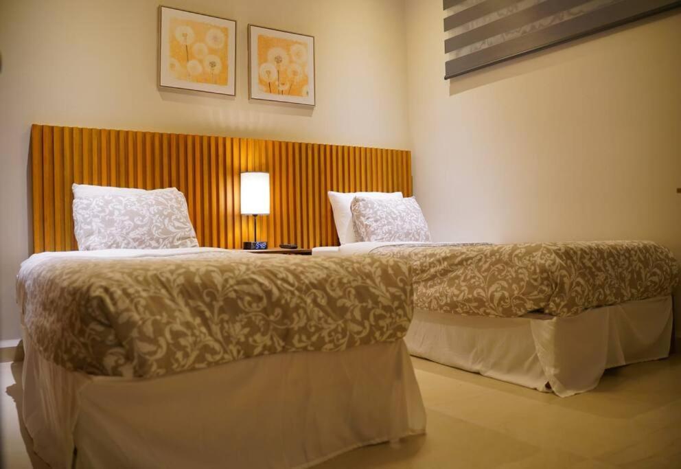 Apartment Luxury New With Amazing Pool *