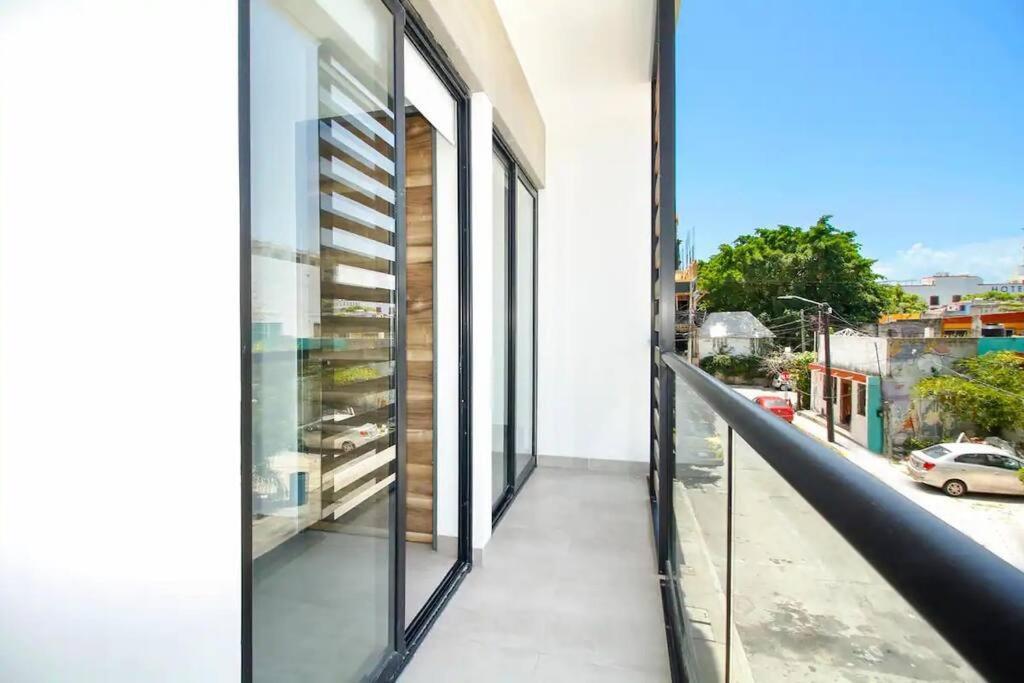 Brightness & Spacious 1 Bedroom *