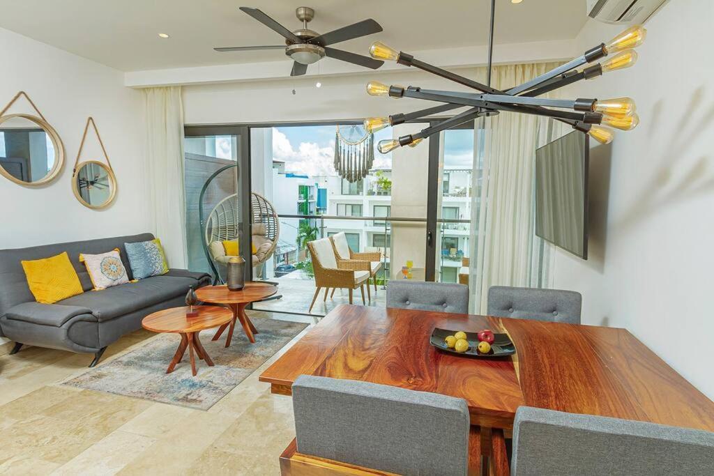 Impressive Ipana On 38st Apartment