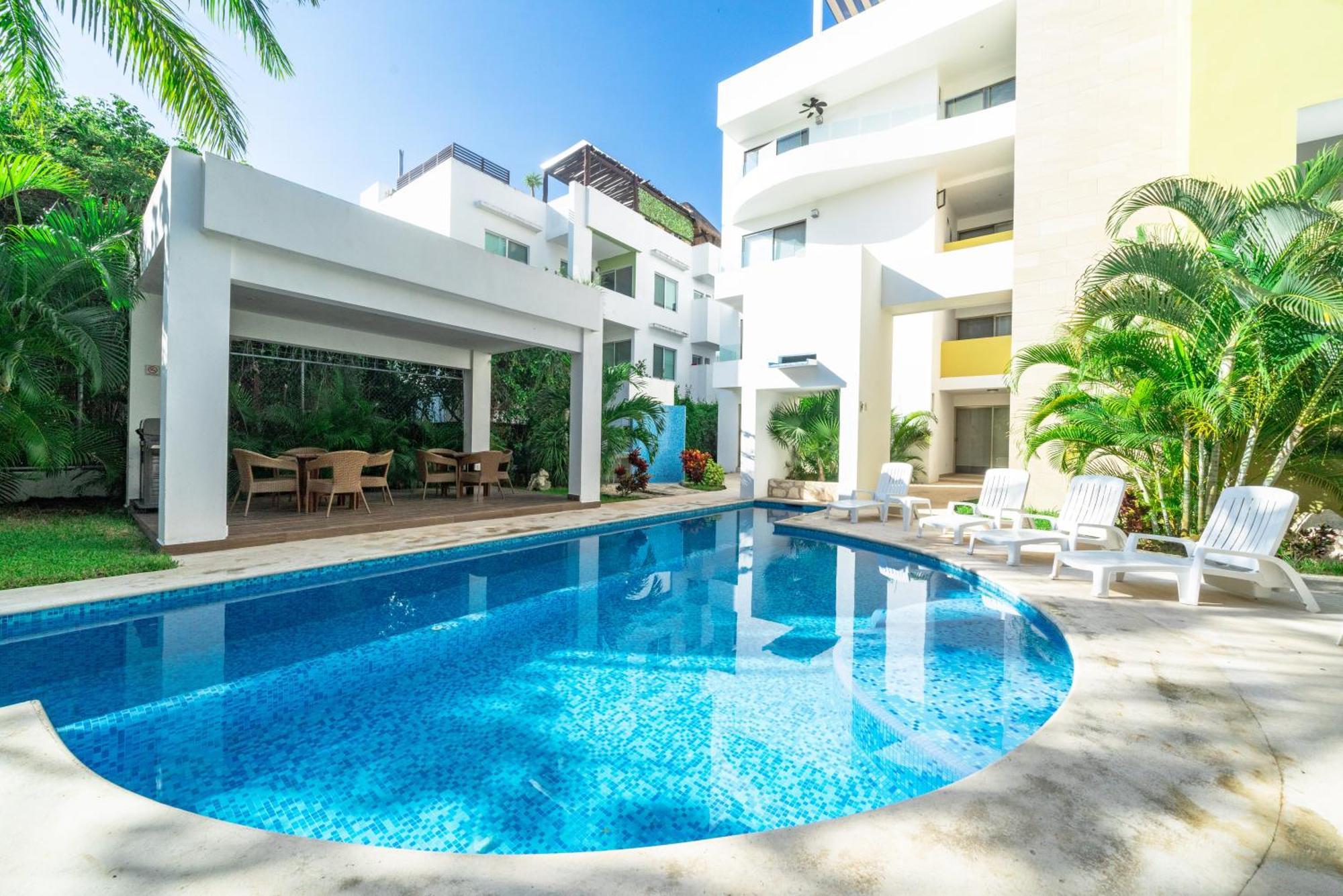 2 Bedroom With Pool - At El Cielo Residencial, Atsi Apartment
