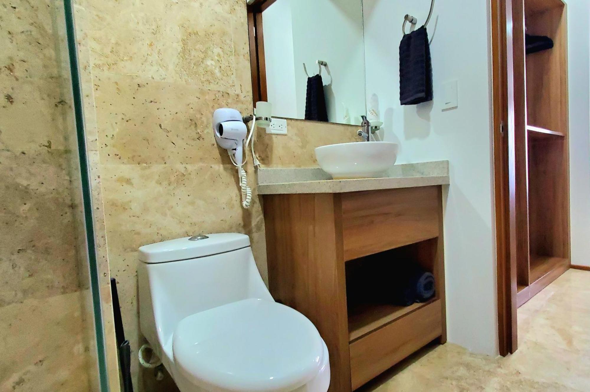 Stylish Loft 4 Blocks From 5 Ave Apartment *