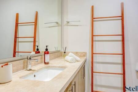New Syrena Stylish Rooftop Pool Near Apartment *
