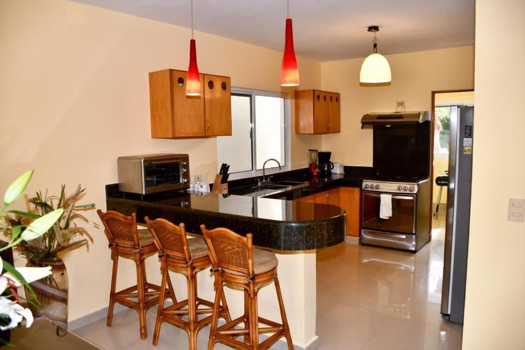 Casa Sol 3 & 4 Bedroom With Swimming Pool Close To The Pousada
