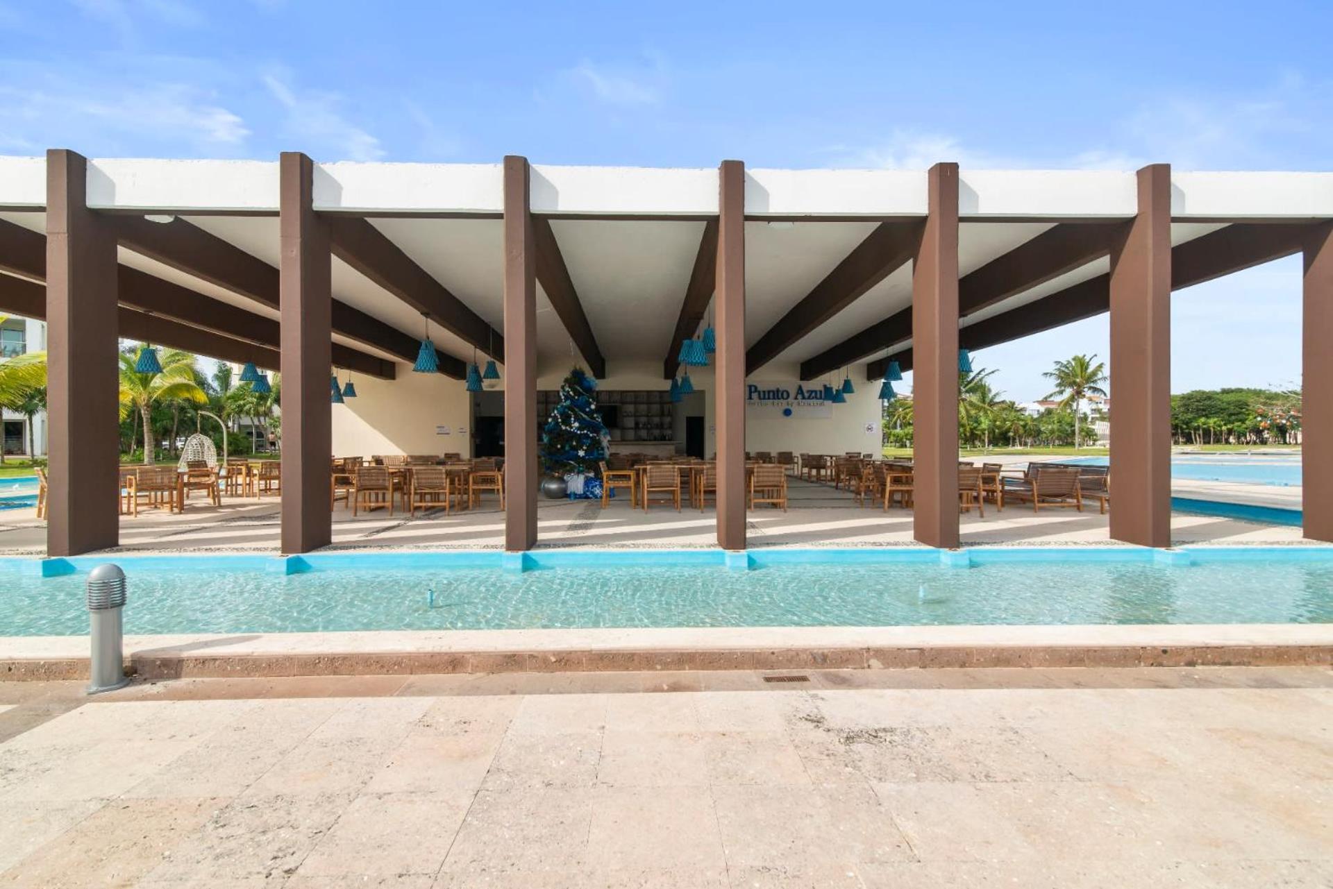 Exclusive Ocean-view In Riviera Maya Apartment *