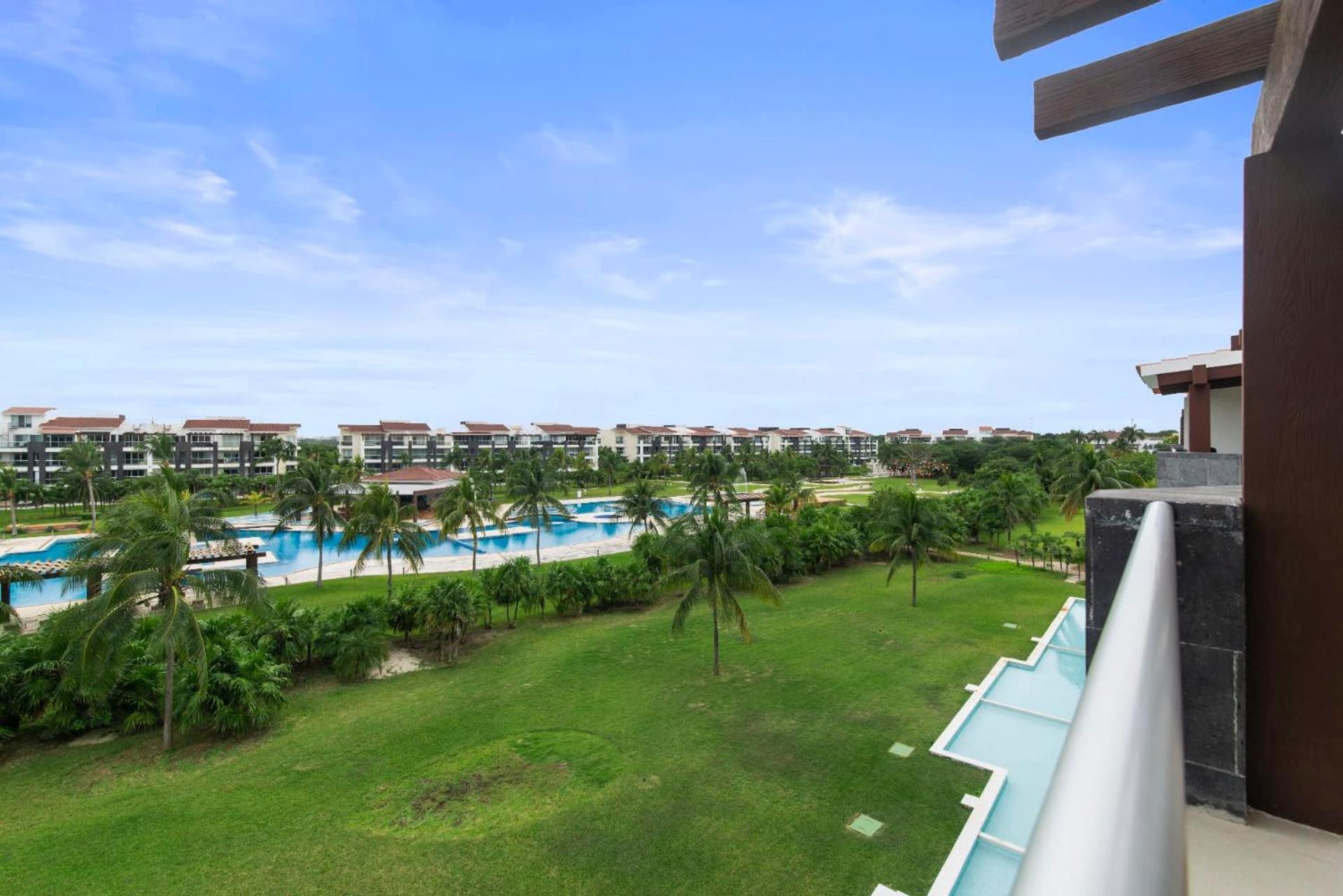 Exclusive Ocean-view In Riviera Maya Apartment *