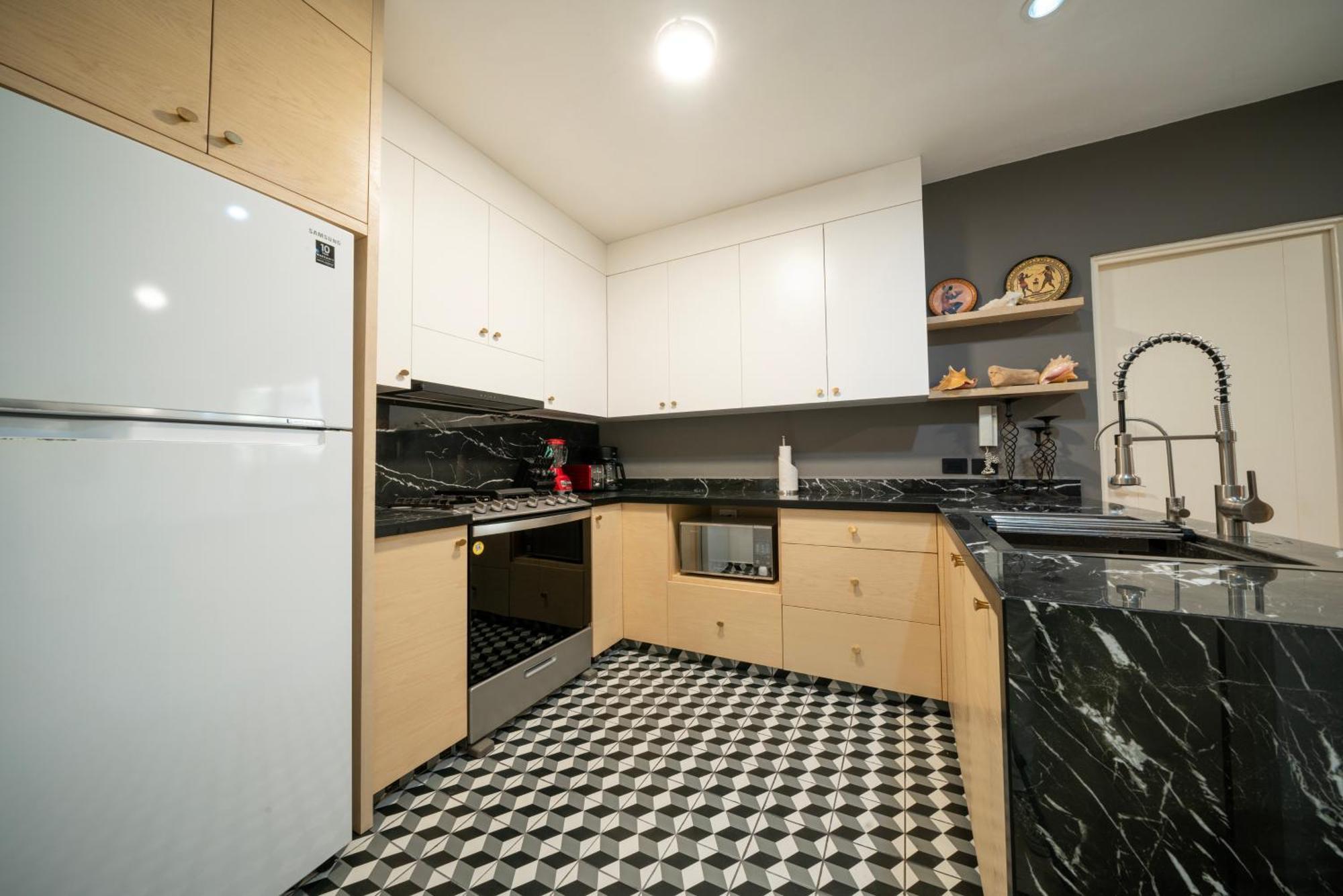 Peregrina - 3 Bedroom In Center Of *