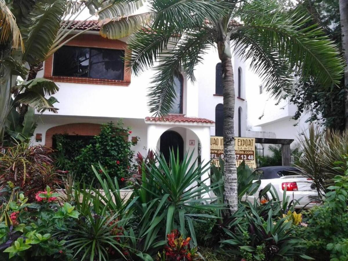 Playacar Fase 2 Near The Center And The
