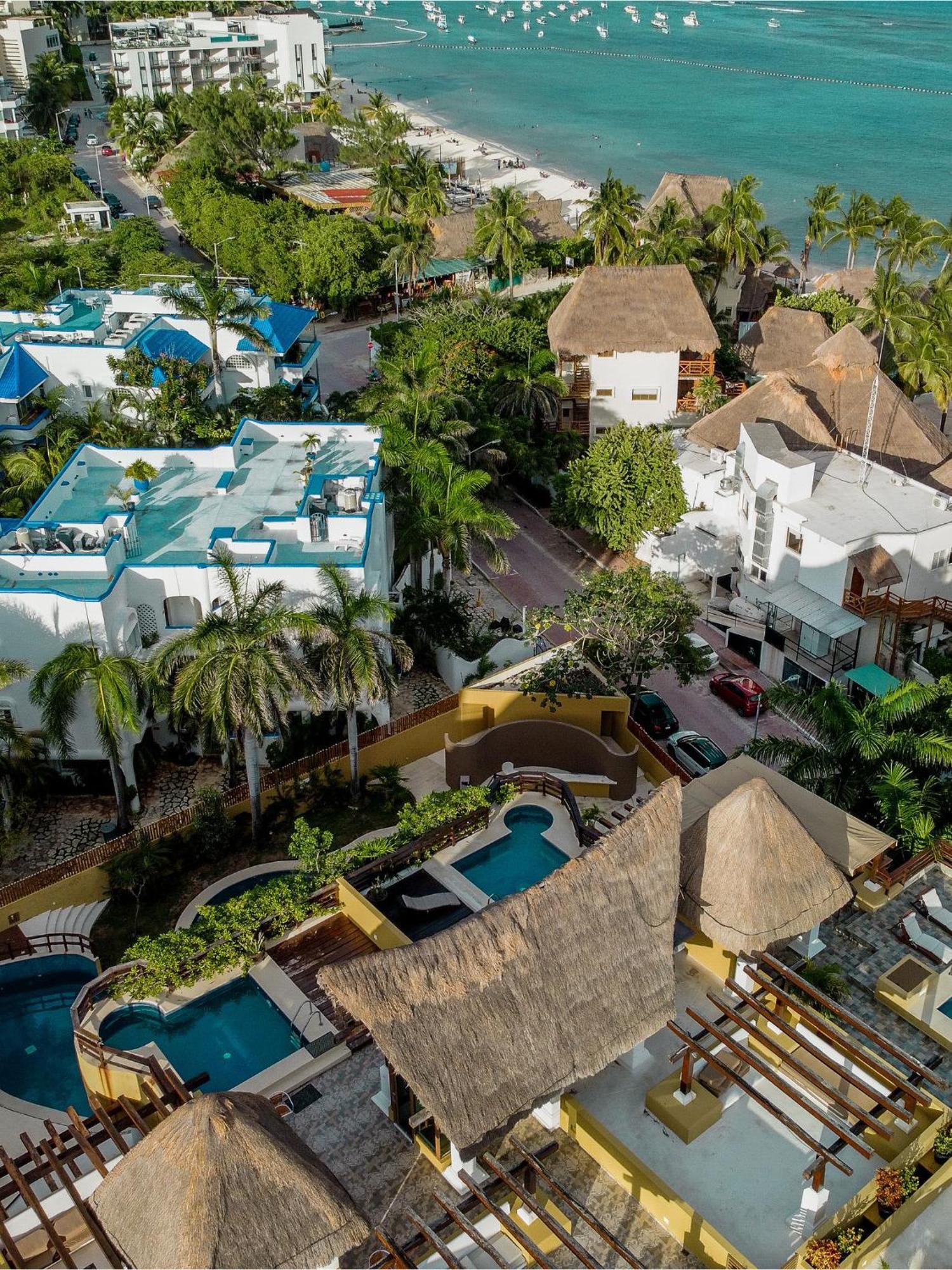Pueblito Escondido By Hola And Land *