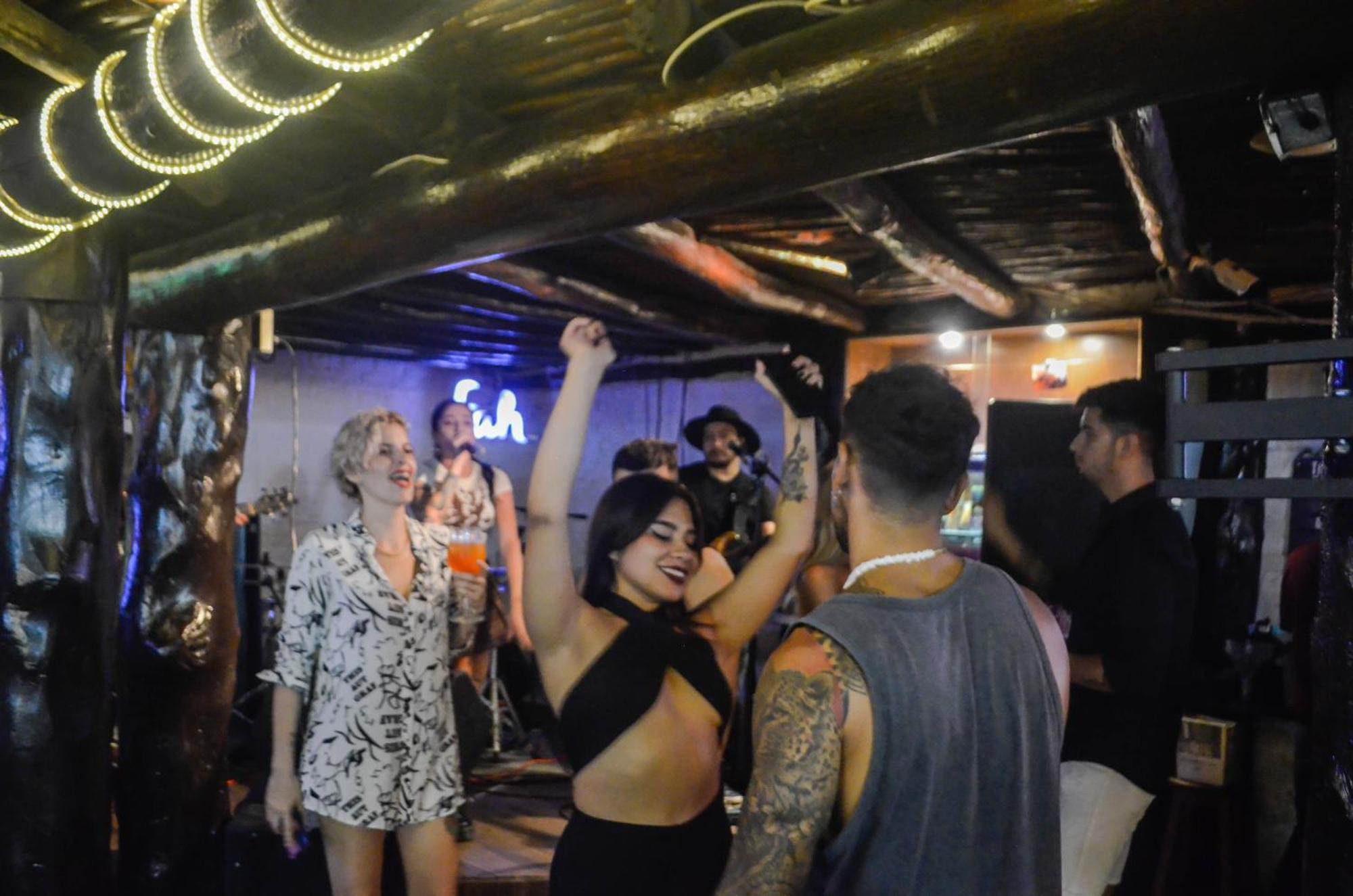 Siesta Fiesta - 5th Avenue 2*