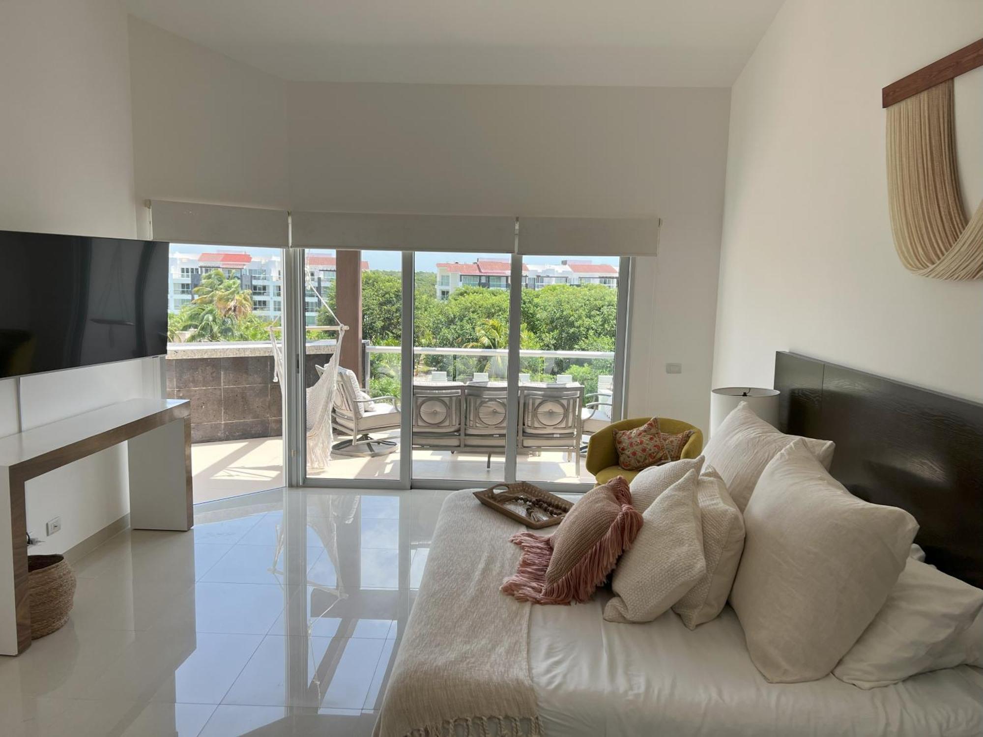 Brand New And Amazing Penthouse!