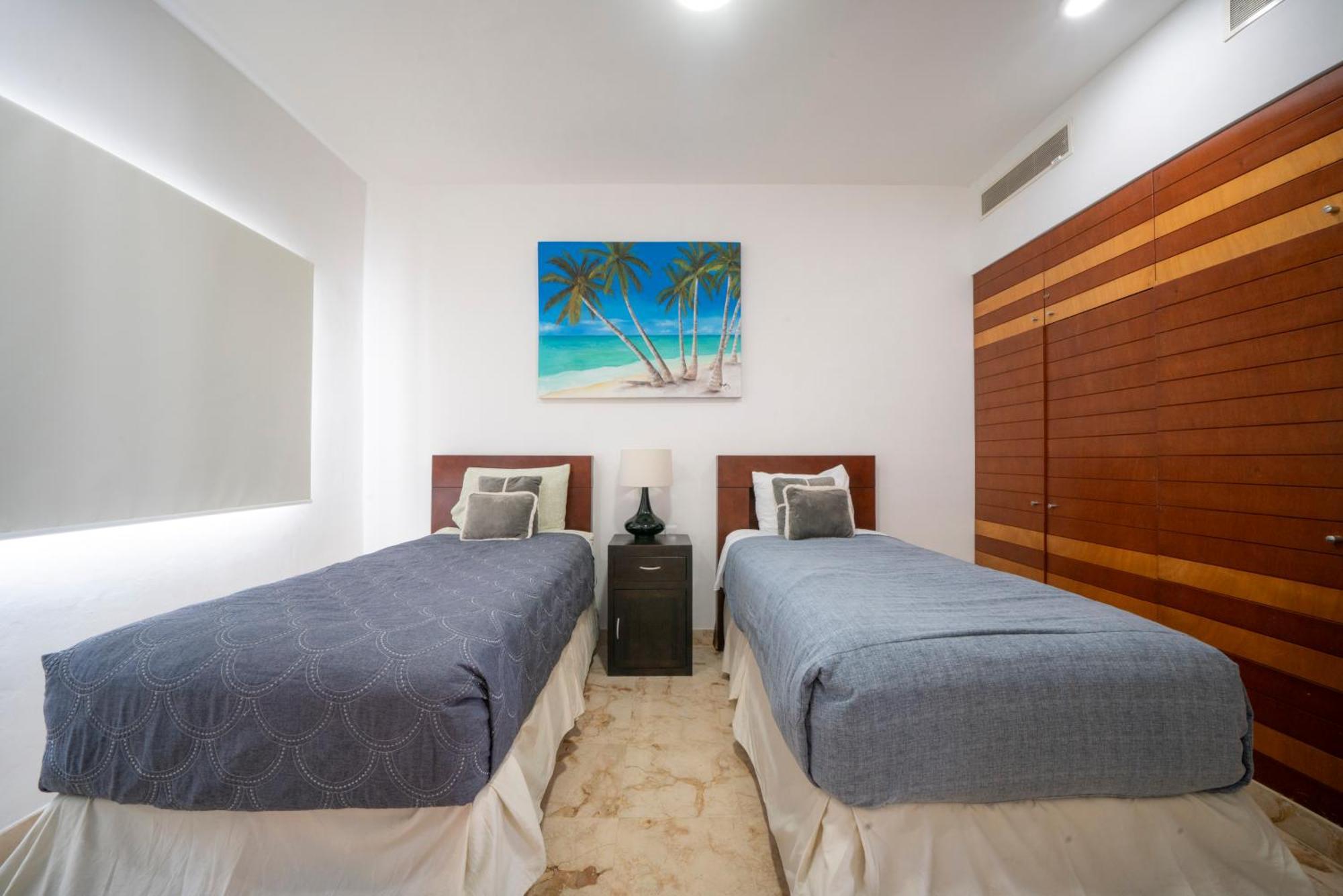 Casa de férias Beachfront Penthouse With 3 Bedrooms & Ocean View - Nubes *